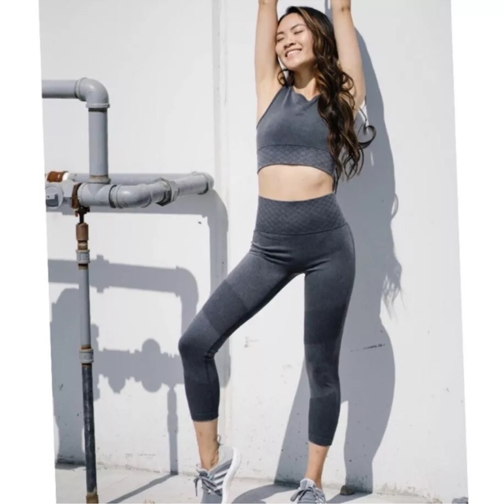 Savvi Seamless Costa Leggings Gray Size Small